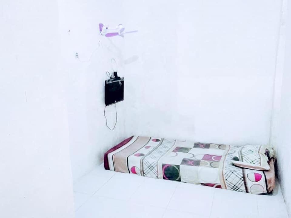 เปงีนาปัน ตามัน มากัสซาร์ อินดะฮ์ Hotel Sungguminasa ภายนอก รูปภาพ